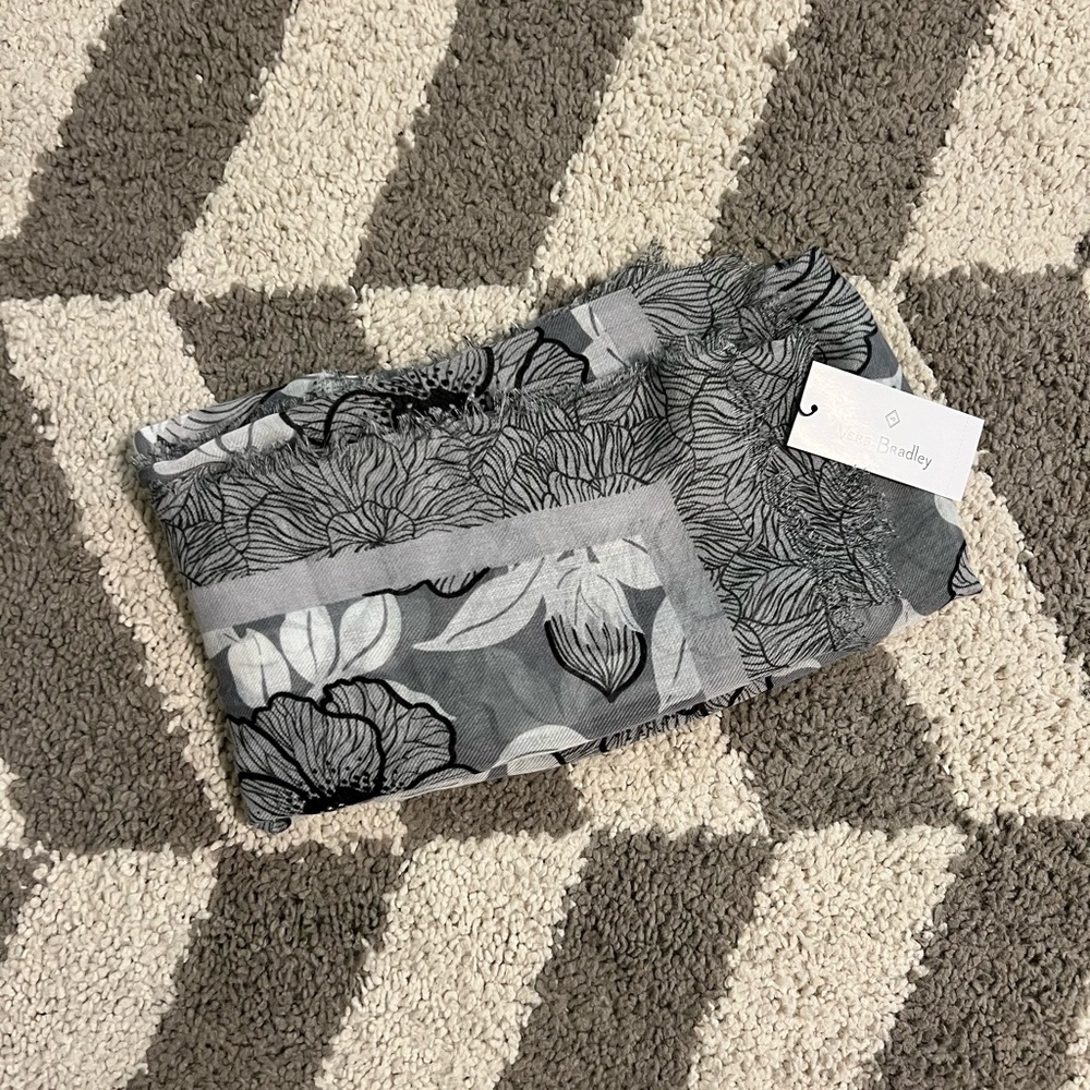 *BRAND NEW* Vera Bradley Scarf